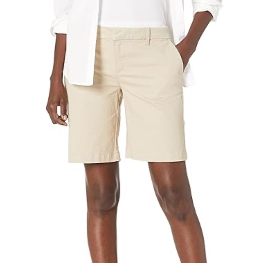 Caslon tan khaki stretch cotton casual Bermuda shorts size 4